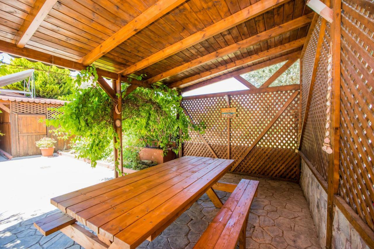 Antico Rosso Villa Ialysos  Exteriér fotografie